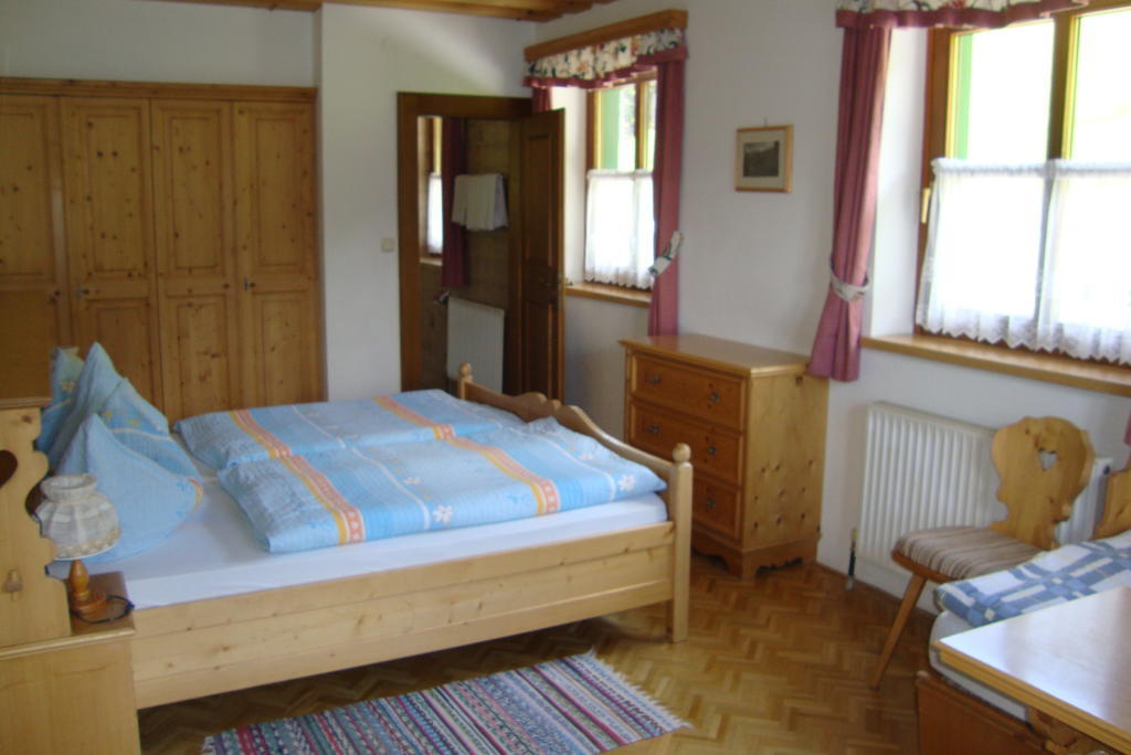 Schachengut Villa Bad Gastein Room photo